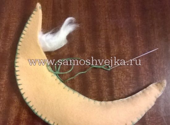 сшить луну из фетра