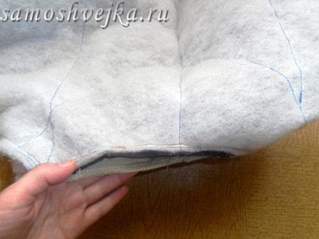скрепить швы горловины